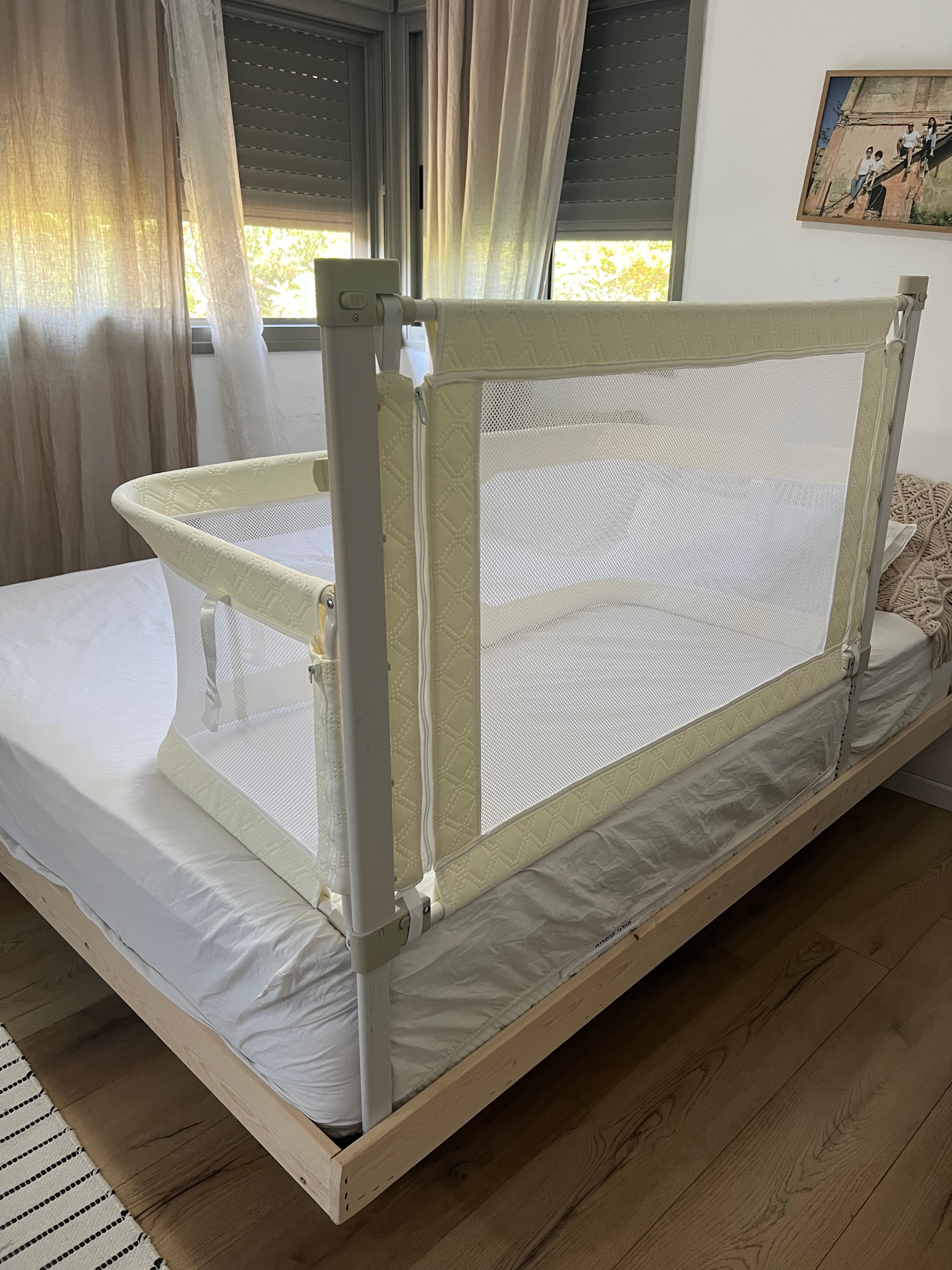 Minigo Safe Nest - מתחם שינה למיטת ההורים נייד ומוגן לתינוק