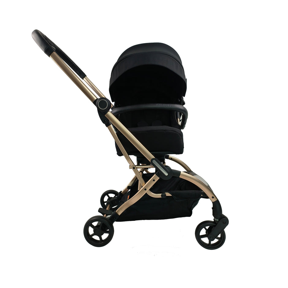 טיולון מסתובב 360 מעלות מרופד נוח וקליל מיניגו צבע:שחור מרכב:רוז גולד