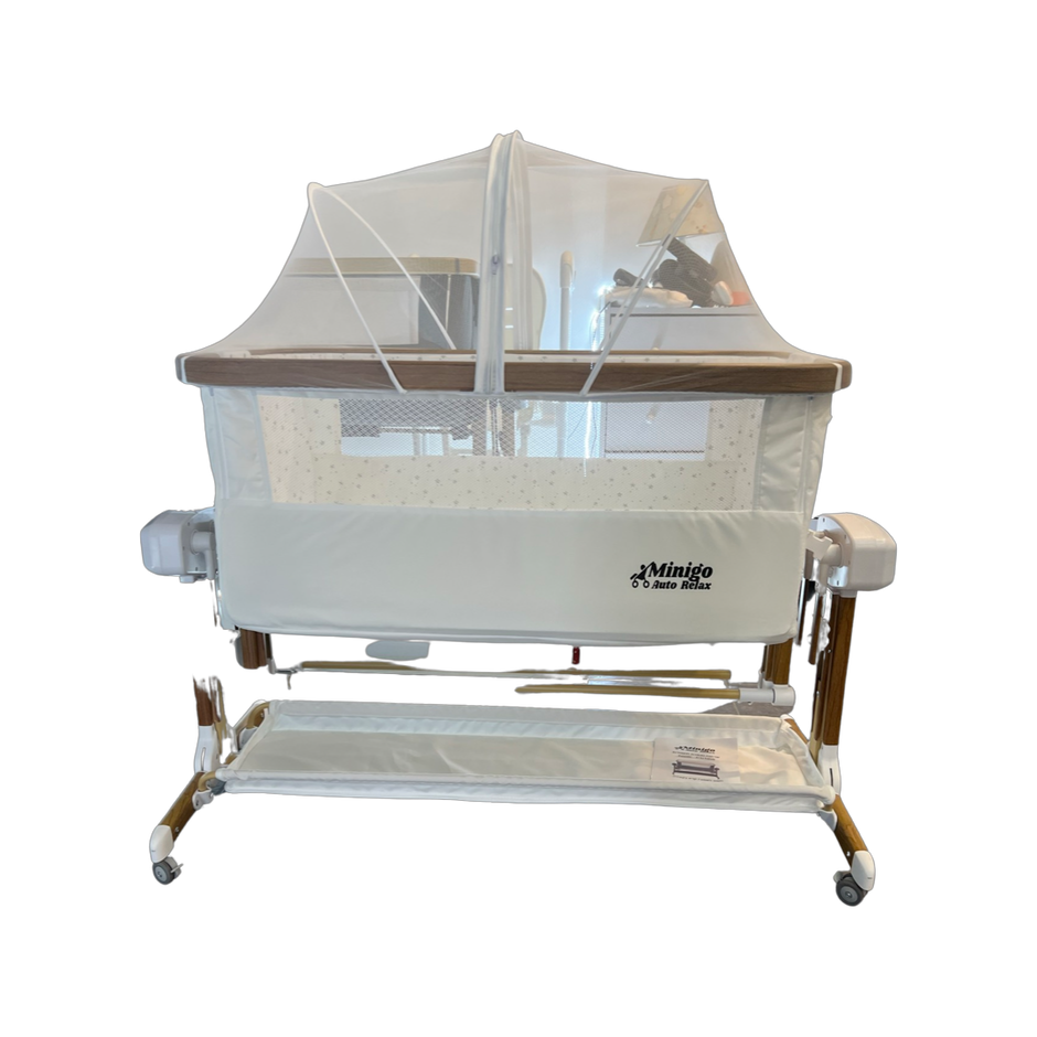 עריסה אלקטרונית  Auto Rilax מתחברת ונצמדת למיטת ההורים 3 ב 1 סירטון וידאו צבע לבן בשילוב דמוי עץ