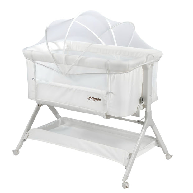 עריסה נצמדת (מתחברת)למיטת ההורים על גלגלים 2 ב 1 מיני גו אייר- minigo  AIR צבע: לבן